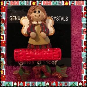 “Rejoice” Angel W/ Dangle Stars & Wreath Brooch